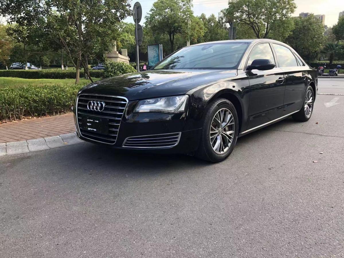 奥迪 A8L