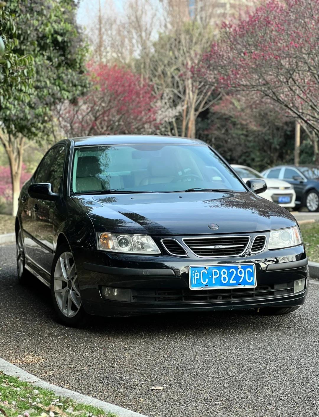 萨博 93