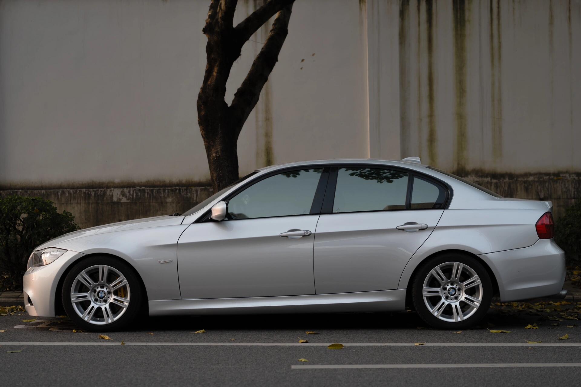 宝马 325i