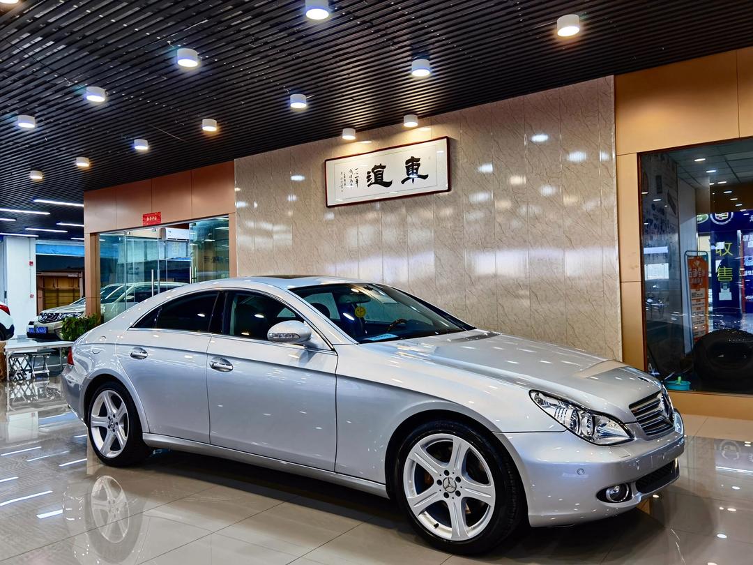 奔驰 CLS500