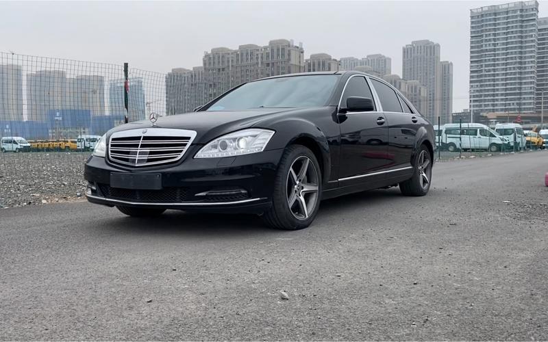 奔驰 S500 4 MATIC